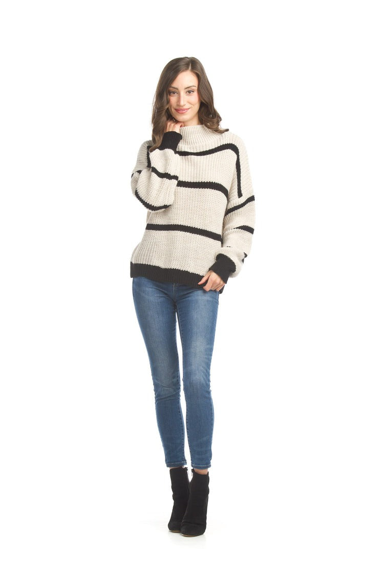 Papillon - Turtle Neck V-Detail Sweater ~ Oatmeal